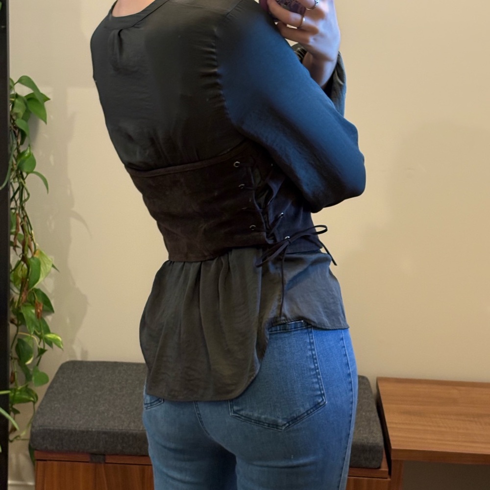 Brown Faux Suede Leather Zip-Up Halter Vest - Picture 5 of 6